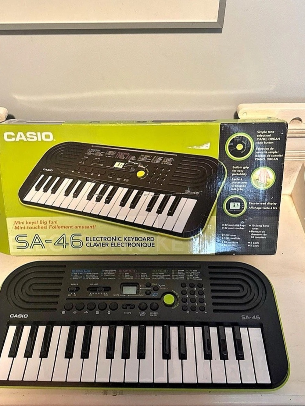 Casio SA-46 Mini-Key Electronic Keyboard music instrument